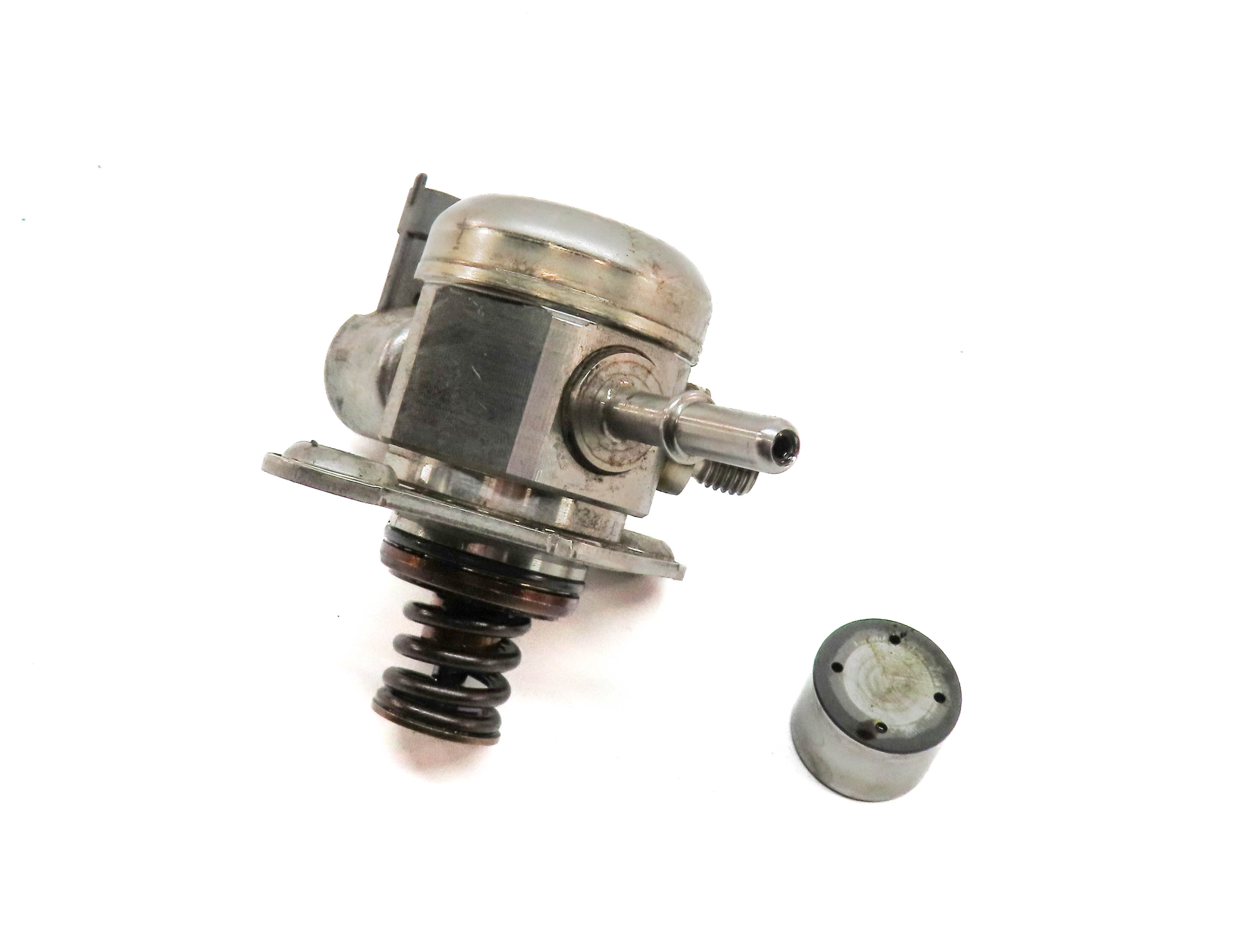 12-17 LR2 DISCOVERY SPORT RANGE ROVER EVOQUE (L538 L550) HIGH PRESSURE FUEL PUMP — exact item pictured